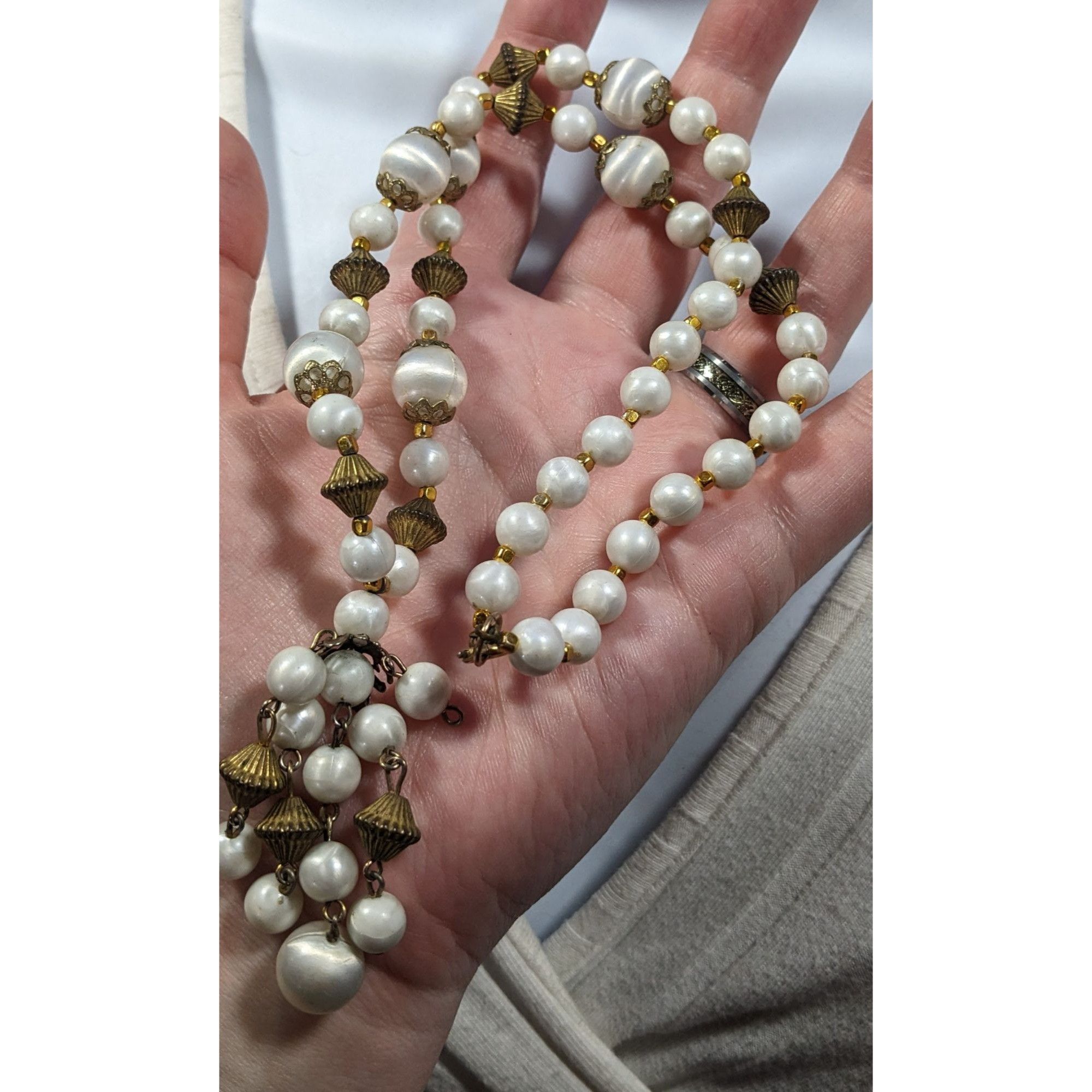 Other Vintage White And Gold Beaded Tassel Necklace Size ONE SIZE - 6 Thumbnail