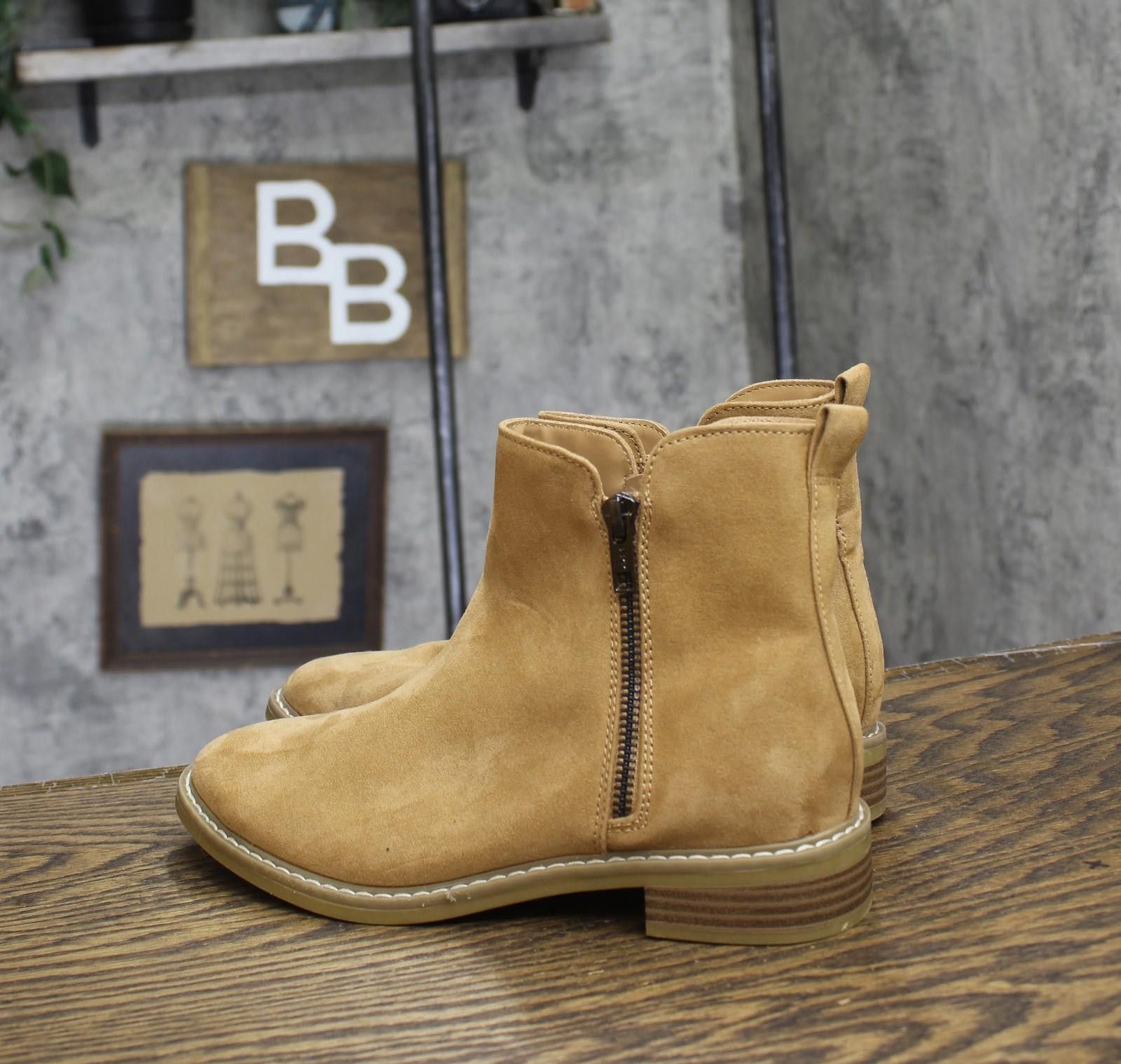 Other Universal Thread Boots With Memory Foam Insole Tan Brown 6m Size US 6 / IT 36 - 2 Thumbnail
