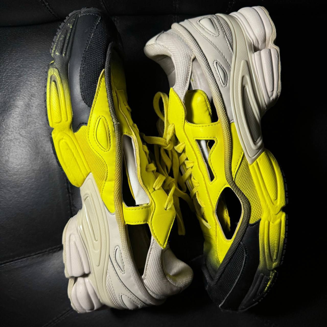 Adidas × Raf Simons 12us Adidas Raf Simons Ozweego Replicant yellow white Size US 12 / EU 45 - 6 Thumbnail