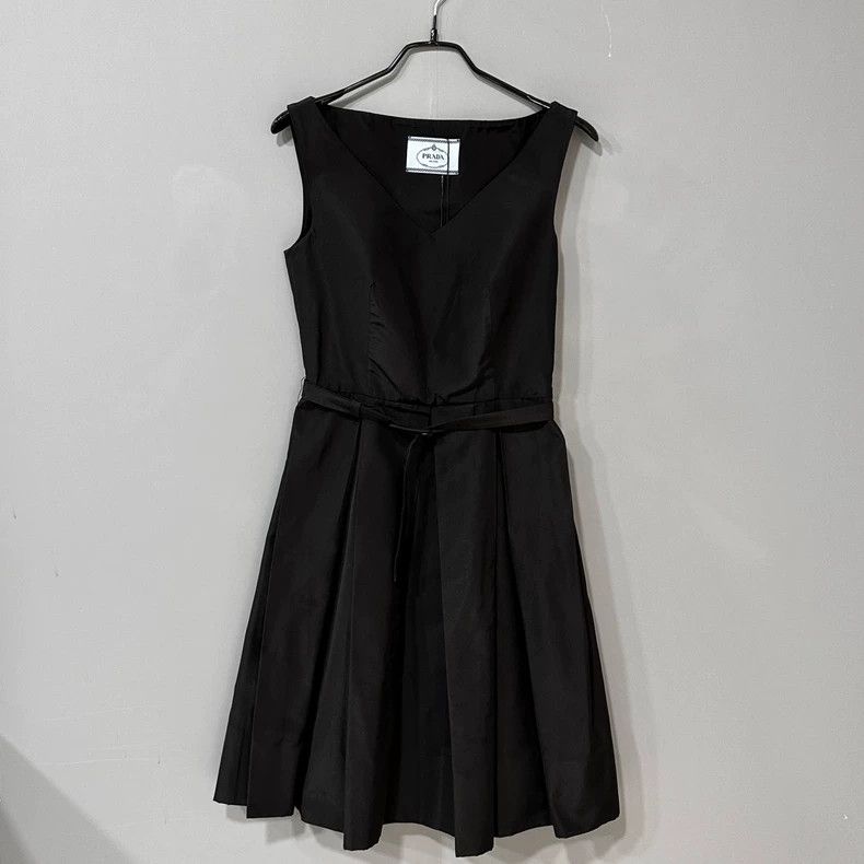 Prada Prada Black nylon dress 2504-Nextarrow Size XS / US 0-2 / IT 36-38 - 1 Thumbnail