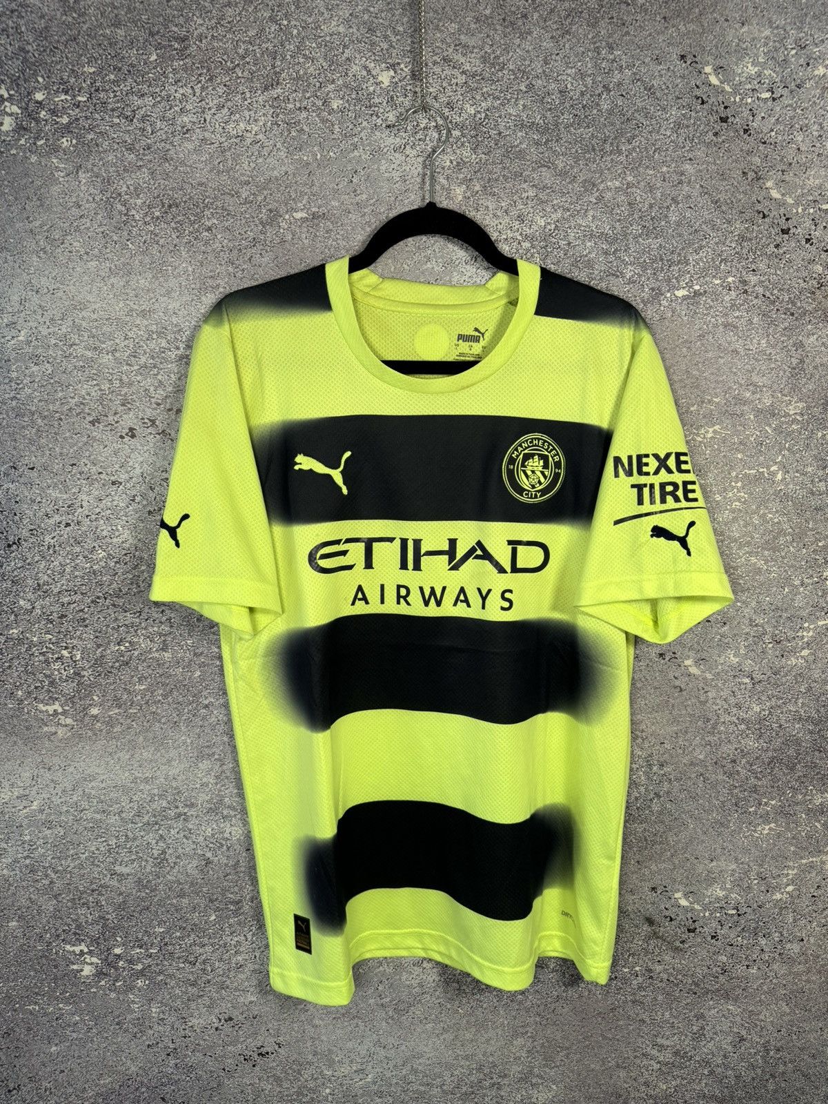 Puma × Vintage Vintage Manchester City 2022/23 Puma Jersey blokcore Size US L / EU 52-54 / 3 - 1 Thumbnail
