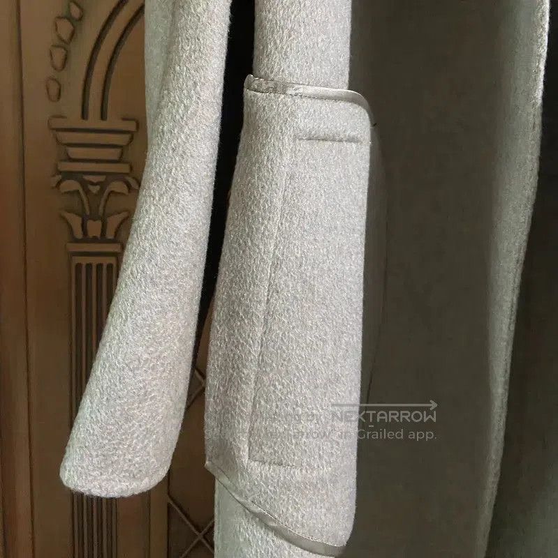 Max Mara MaxMara Cashmere Coat in Beige for Women . Size L / US 10 / IT 46 - 5 Thumbnail