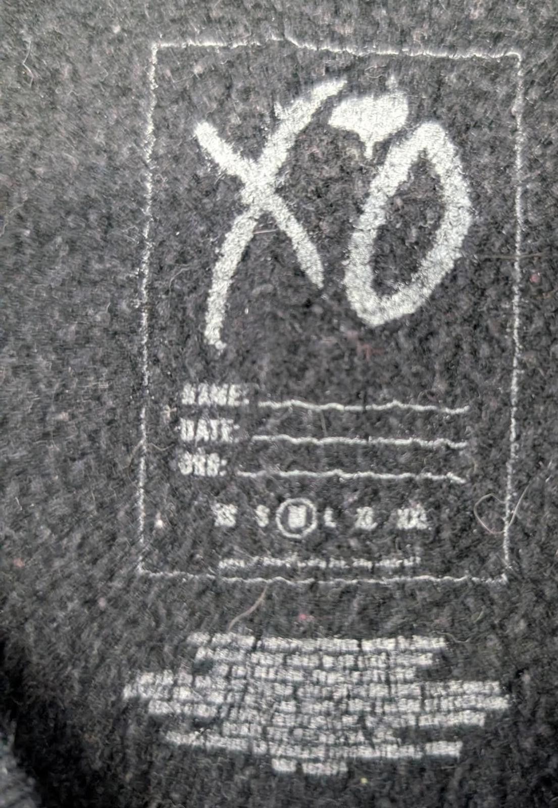 XO 2022 XO The Weekend Afterhours Til Dawn Tour Sweater Size US M / EU 48-50 / 2 - 3 Thumbnail