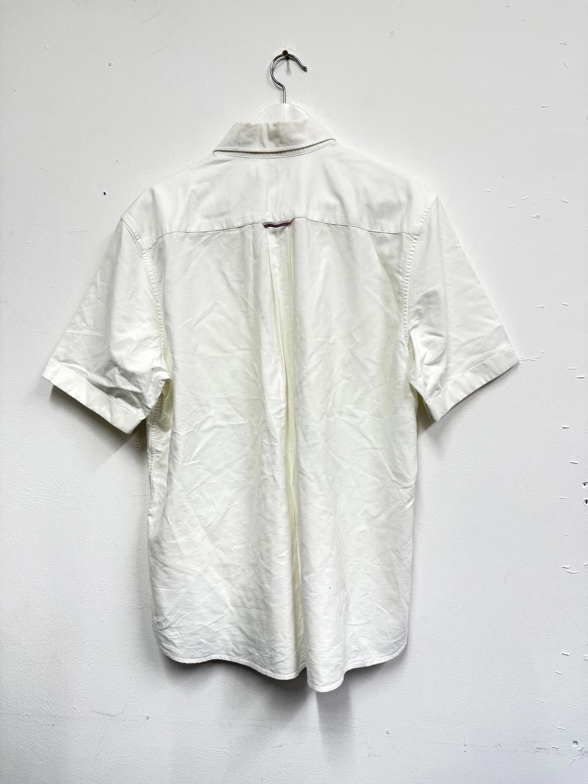 Fred Perry Fred Perry White Short Sleeve Button-Up Shirt with Pocket Size US L / EU 52-54 / 3 - 4 Thumbnail