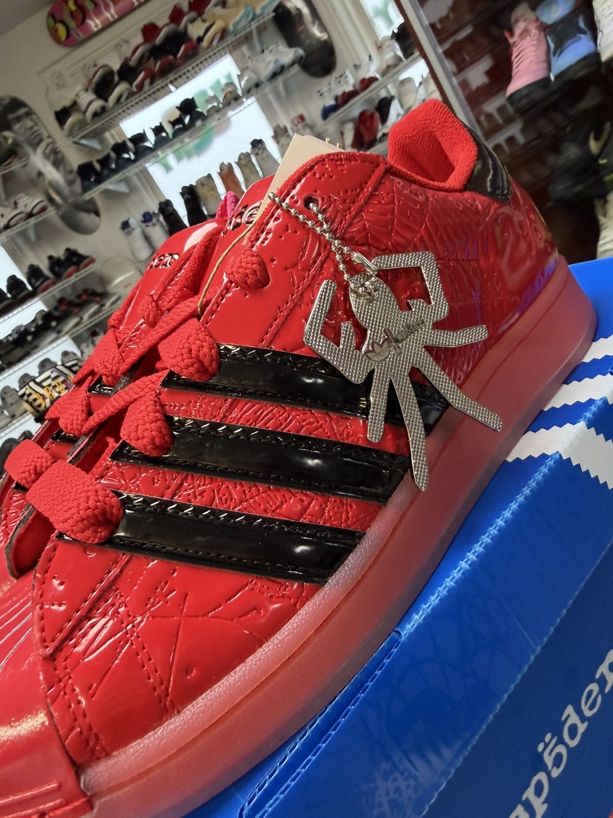 Sp5der Adidas Superstars X Sp5der (Red) Size US 9 / EU 42 - 5 Thumbnail
