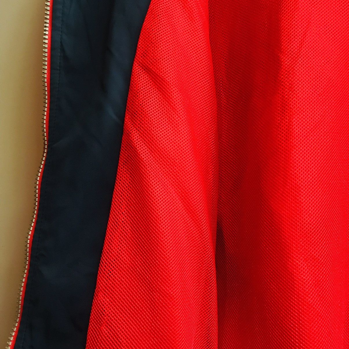 Tommy Hilfiger × Vintage Vintage Tommy Hilfiger Wind Breaker Size US XL / EU 56 / 4 - 13 Thumbnail