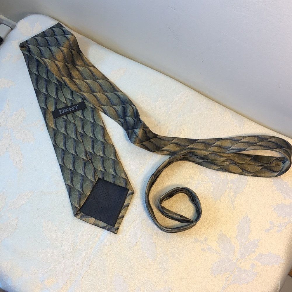 DKNY DKNY 100 percent silk tie Size ONE SIZE - 5 Thumbnail