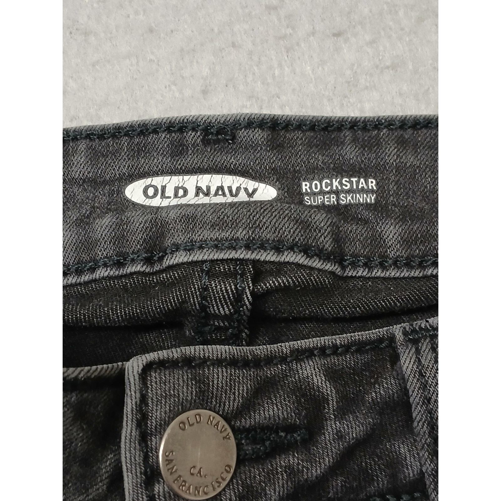 Old Navy Old Navy (4) Women's Black Rockstar Super Skinny Jeans Size 27" / US 4 / IT 40 - 9 Thumbnail