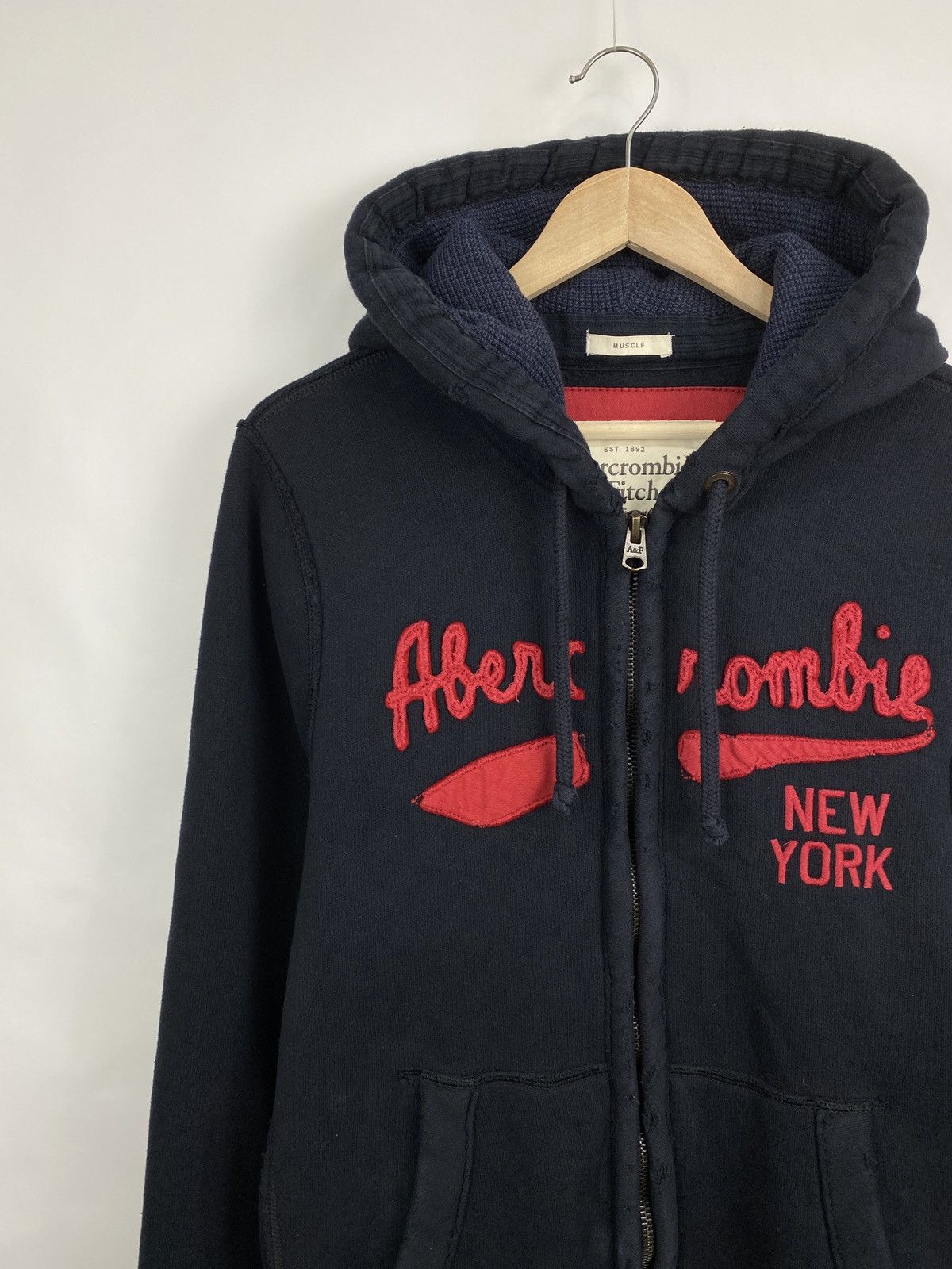 Abercrombie & Fitch 🇺🇸 Y2K Abercrombie Fitch New York Thrashed Hoodie Opium Style Size US XL / EU 56 / 4 - 2 Thumbnail