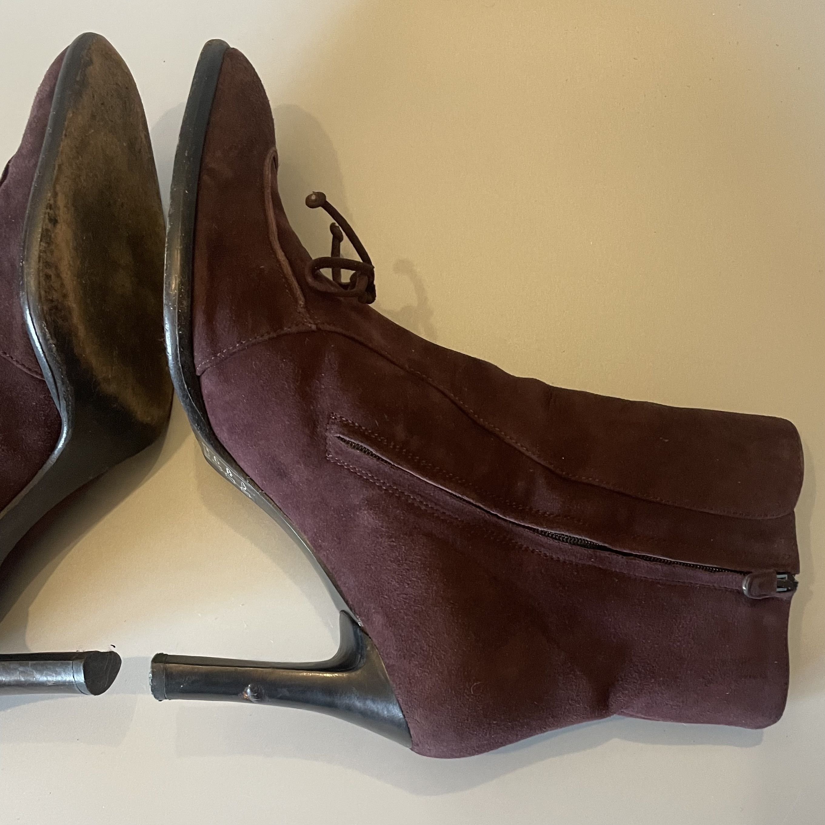 Tod's TODS burgundy-brown suede 3.5" tall ankle boots Size US 7.5 / IT 37.5 - 13 Thumbnail