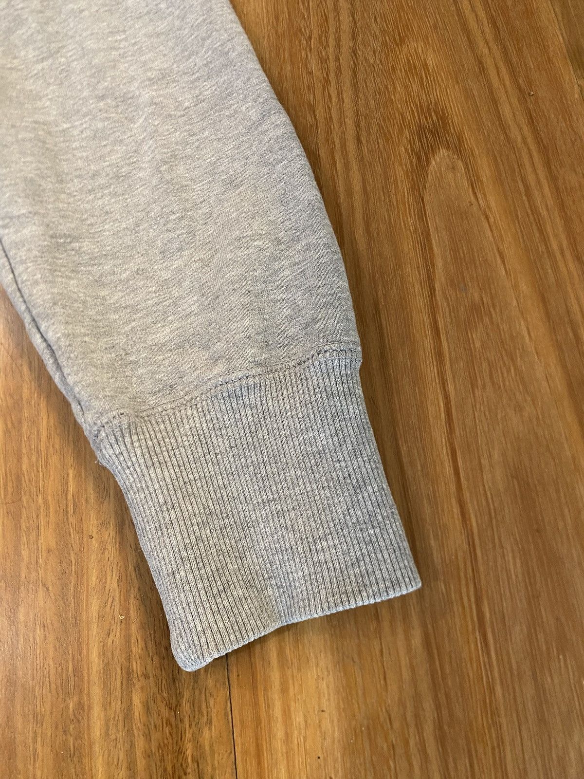 Nike Nike x Vintage ‘90’s Grey Sweatshirt Size Large in EUC Size US L / EU 52-54 / 3 - 11 Thumbnail