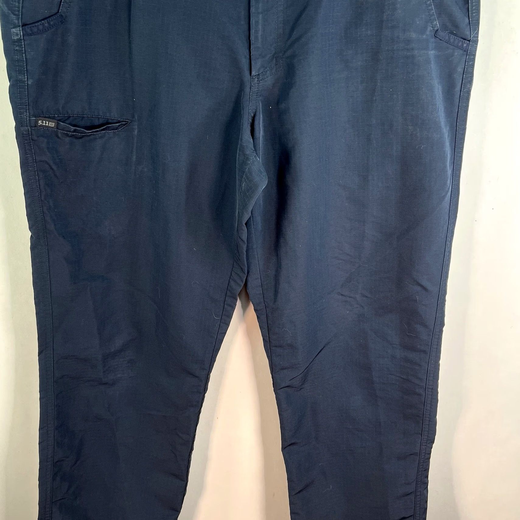 Vintage VINTAGE? No. 5.11 Tactical Ripstop Practical Pants Men Size 36X30 Black Cargo Pants Adult Regular 36 Black 5.11 Tactical Mens Pants 2000s/USA Size US 36 / EU 52 - 3 Thumbnail