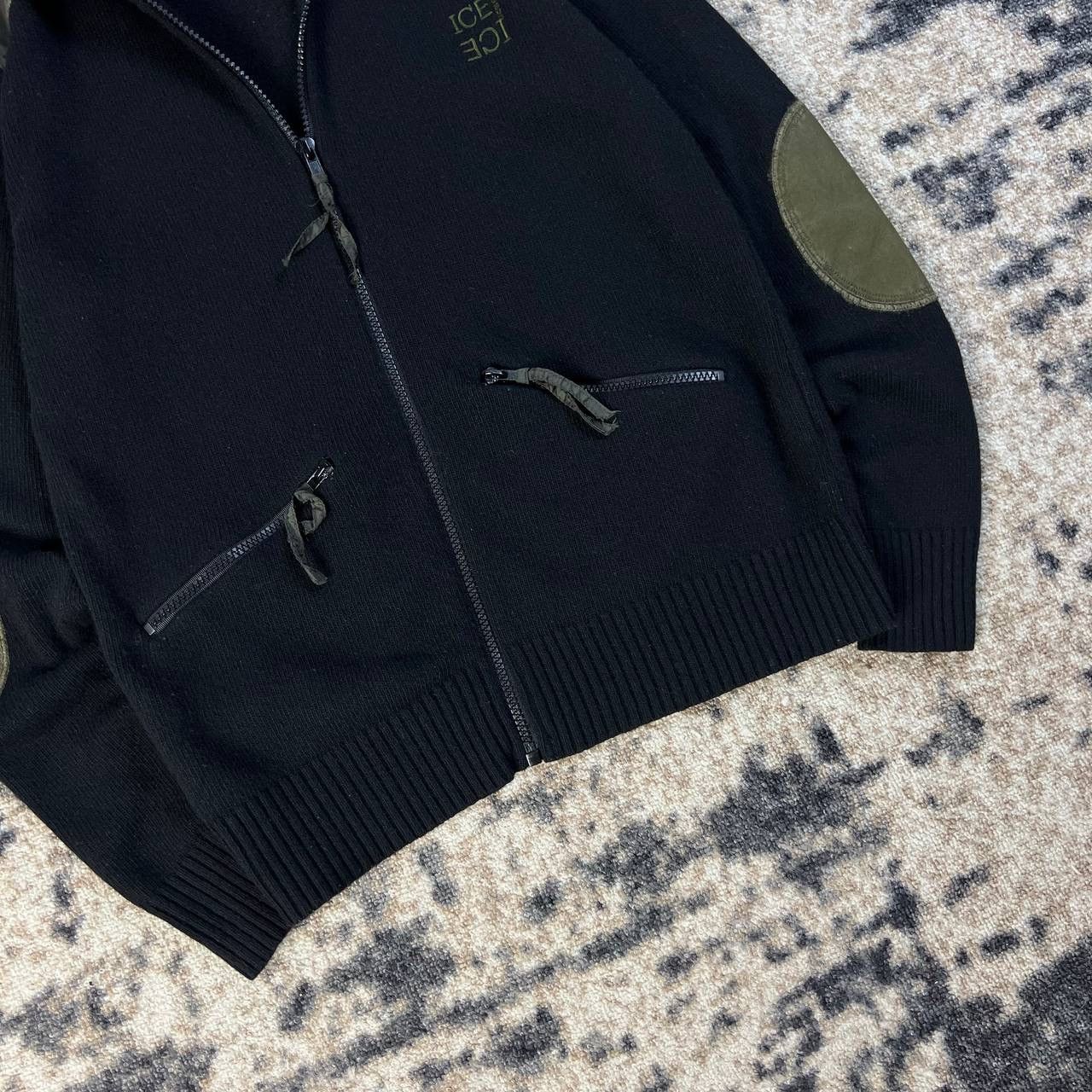 Iceberg Iceberg Vintage Y2K Luxury Mini Logo Zip Up Sweater Size US S / EU 44-46 / 1 - 3 Thumbnail