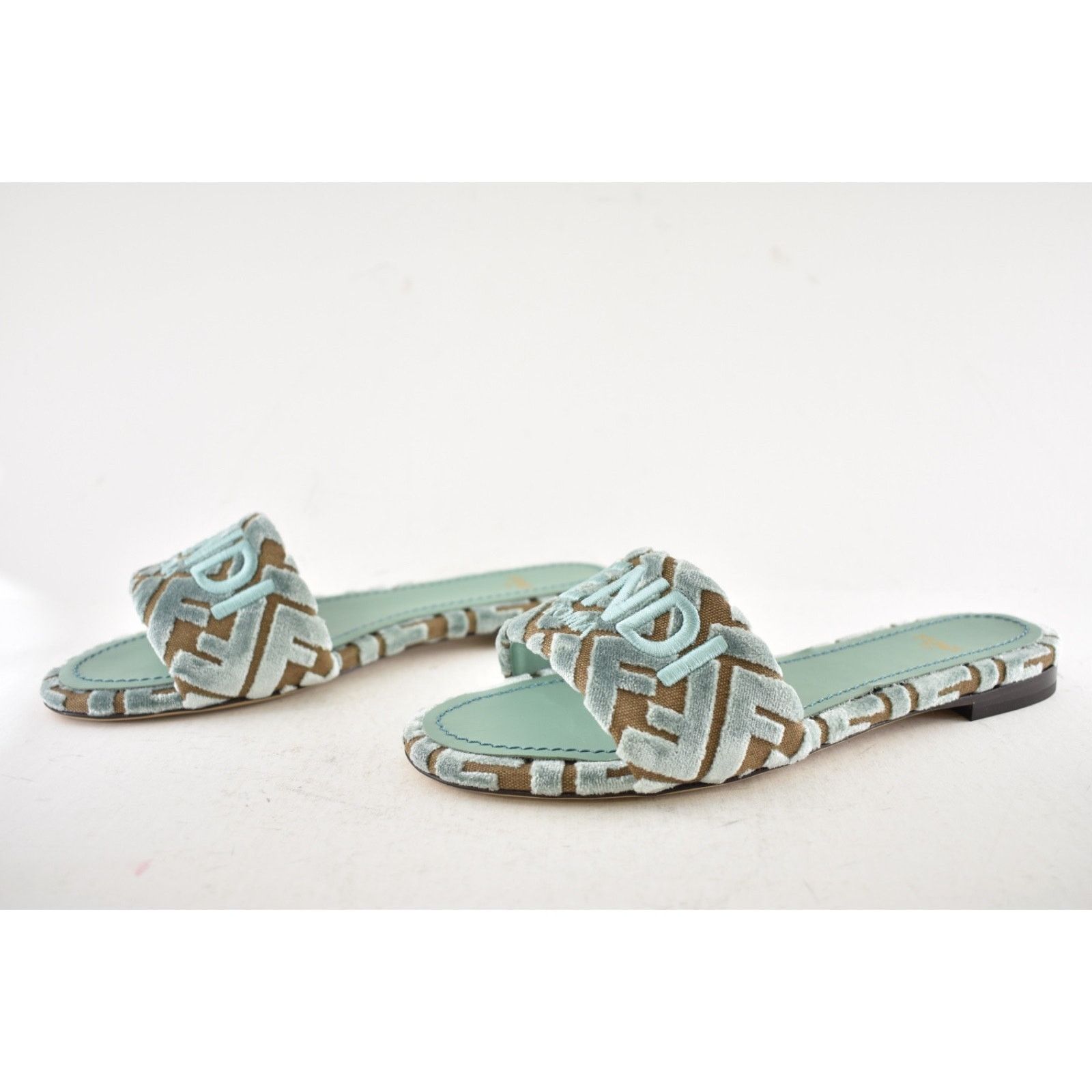 Fendi Fendi Sunshine Velvet FF Logo Menta Green Mule Slide 39 Size US 9 / IT 39 - 12 Thumbnail