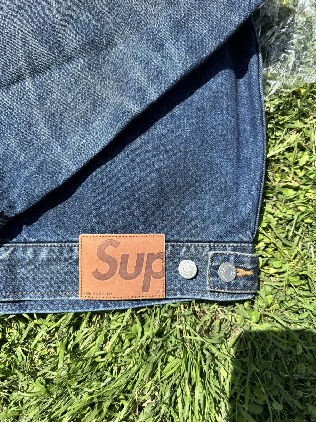 Supreme Supreme Distressed Selvedge Trucker Jacket Size US M / EU 48-50 / 2 - 3 Thumbnail