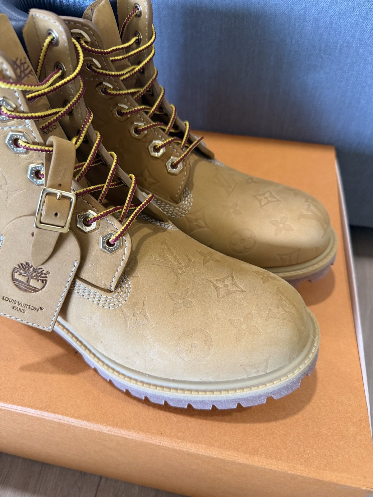 Louis Vuitton LOUIS VUITTON TIMBERLAND 6’ BOOT WHEAT Size US 8.5 / EU 41-42 - 4 Thumbnail