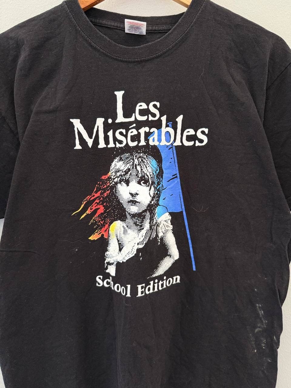Band Tees Les miserables london rock tee shirt brand tees 2003 Size US L / EU 52-54 / 3 - 2 Thumbnail