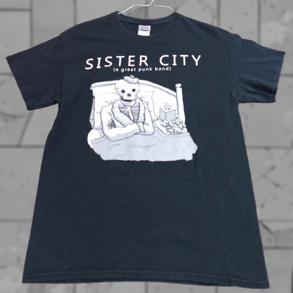 Gildan Sister City Shirt Punk Band Cotton A Great Medium Black Size US M / EU 48-50 / 2 - 1 Thumbnail