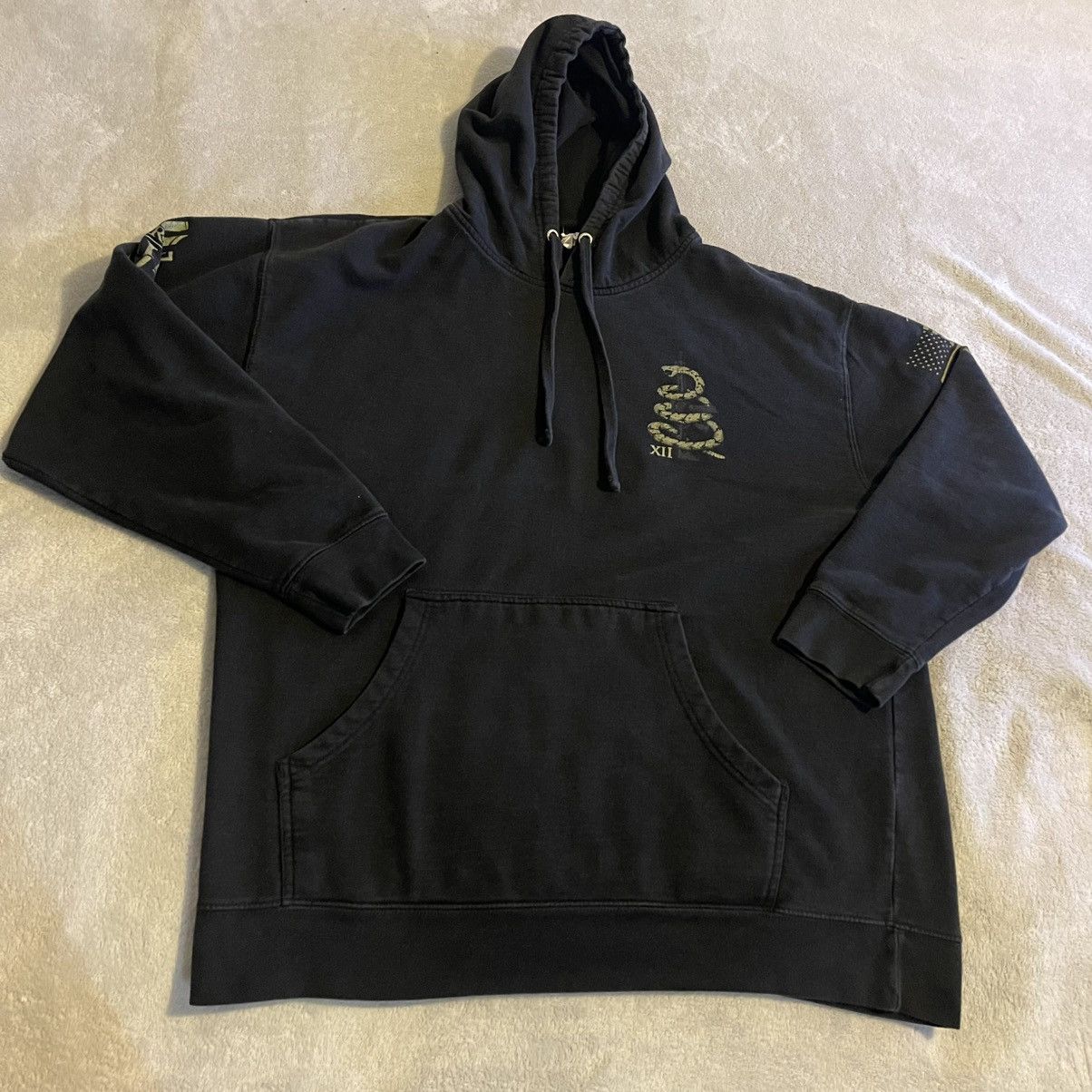 Other Snake Hoodie Men XL Black Graphic Sweatshirt Sweater Size US XL / EU 56 / 4 - 2 Thumbnail