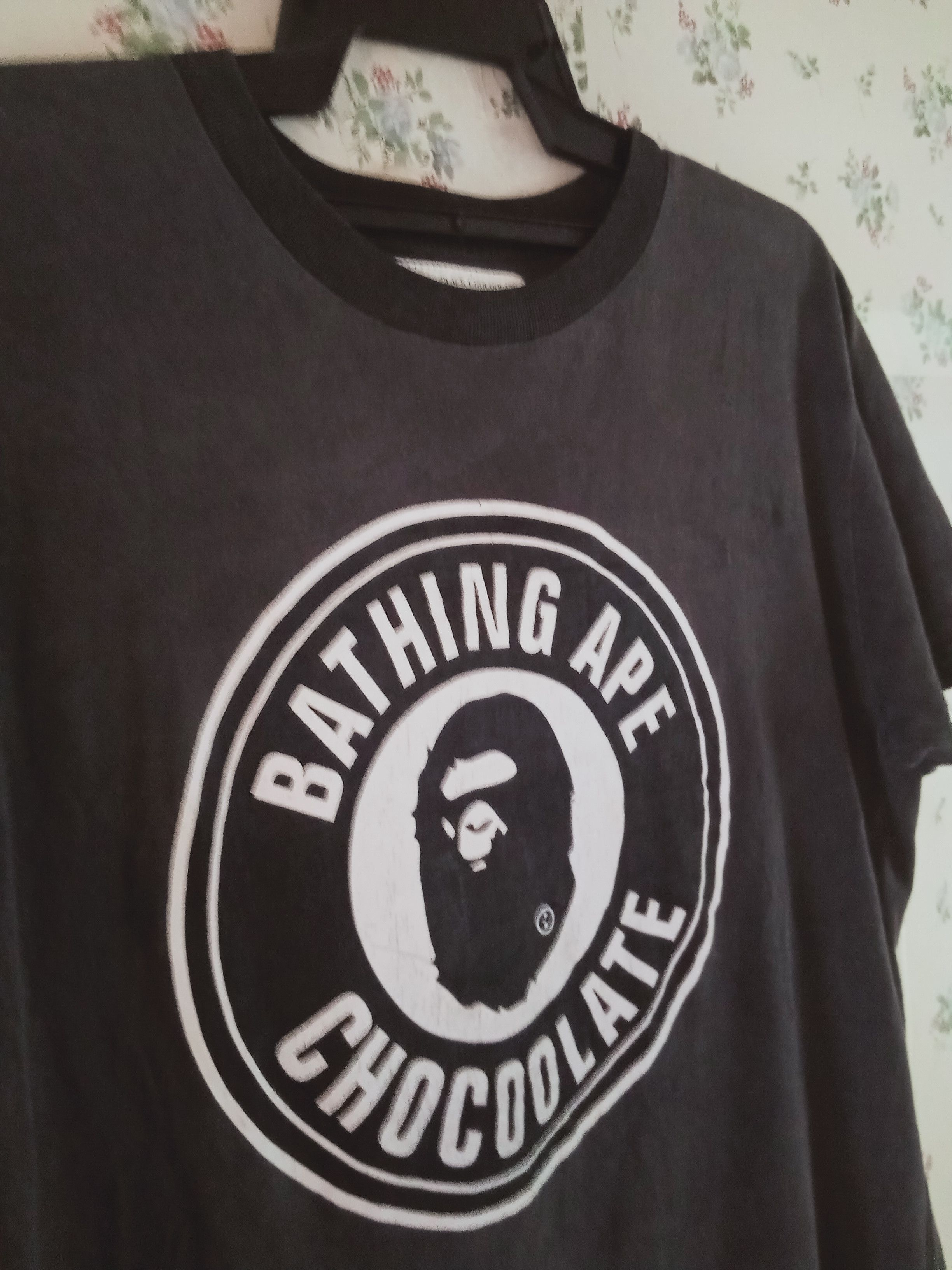 Japanese Brand Vintage Bathing Ape Bape x Chocolate Tee Faded Black Size US M / EU 48-50 / 2 - 3 Thumbnail