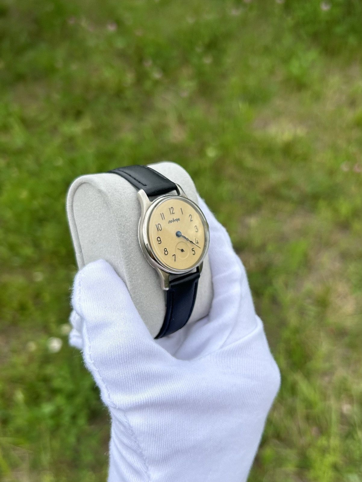 Vintage Vintage Watch Pobeda Made In USSR Mechanical Retro 1950s Size ONE SIZE - 5 Thumbnail