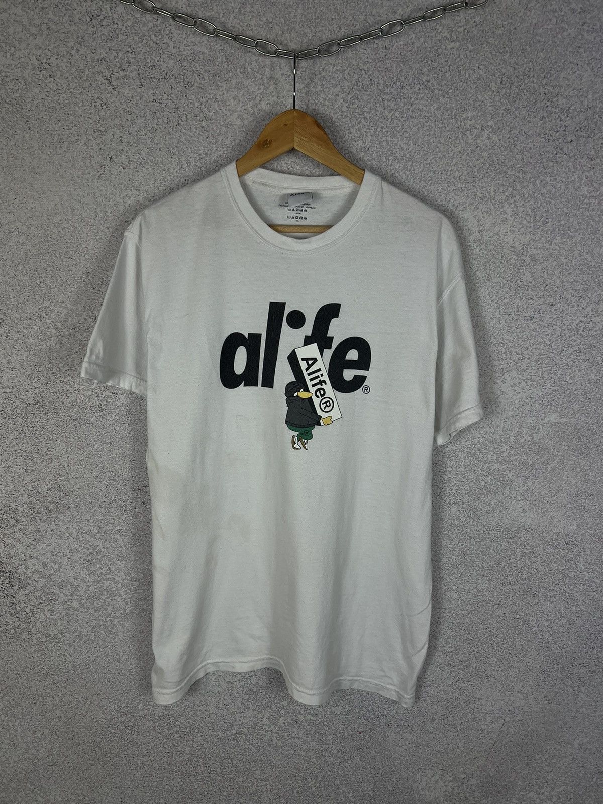 Alife Alife Logo Streetwear Tee Y2K Size US M / EU 48-50 / 2 - 1 Thumbnail