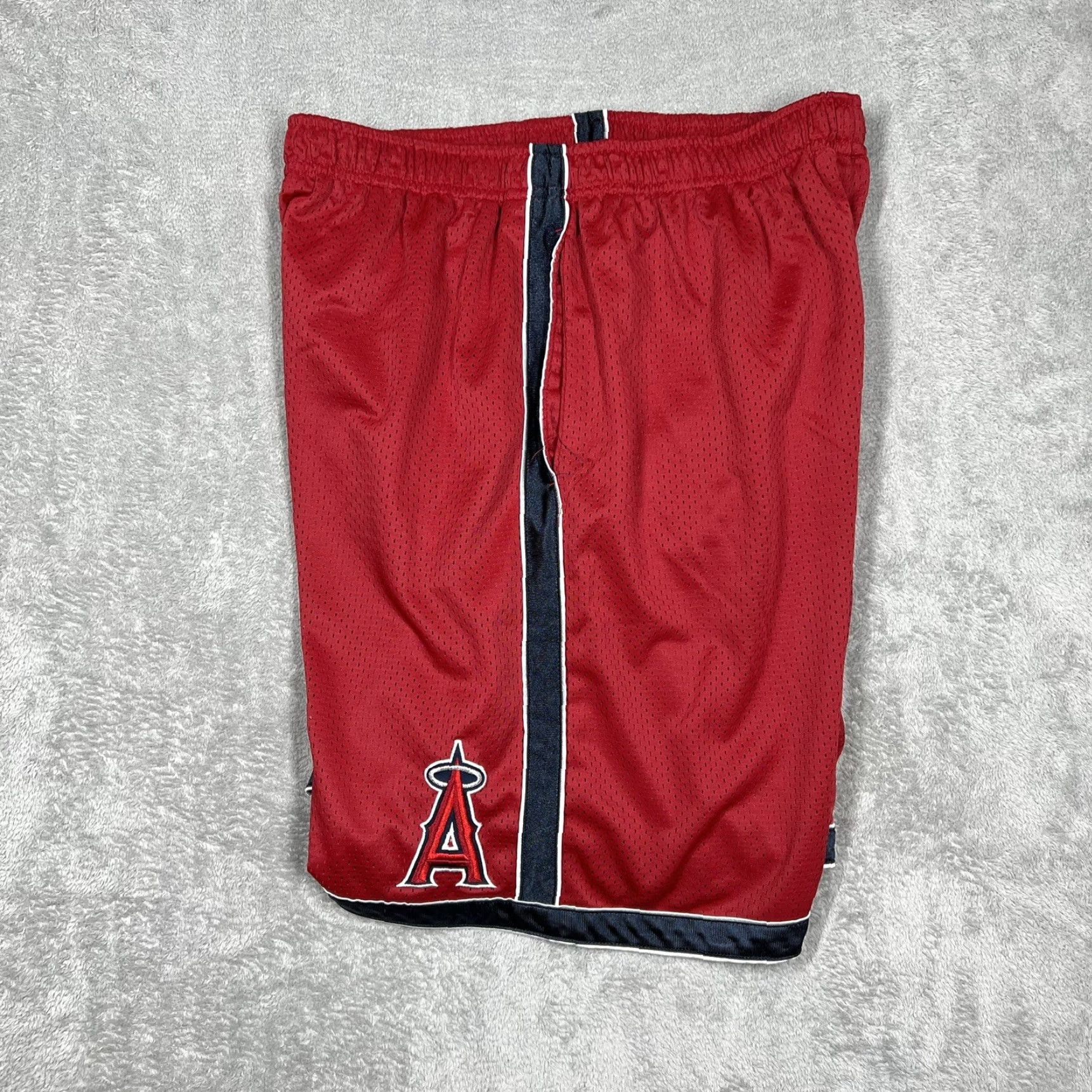 Vintage VINTAGE MLB Genuine Merchandise Los Angeles Angels Sweat Shorts Mens XL Red Embroidered Logo Training Size US 36 / EU 52 - 4 Thumbnail