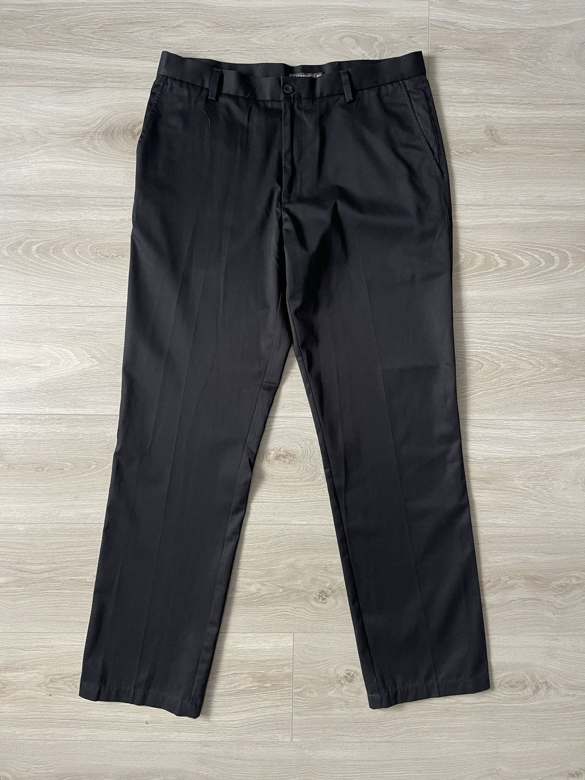 Dockers Dockers D2 Straight Fit Chinos Black 36x34 Size US 36 / EU 52 - 1 Thumbnail