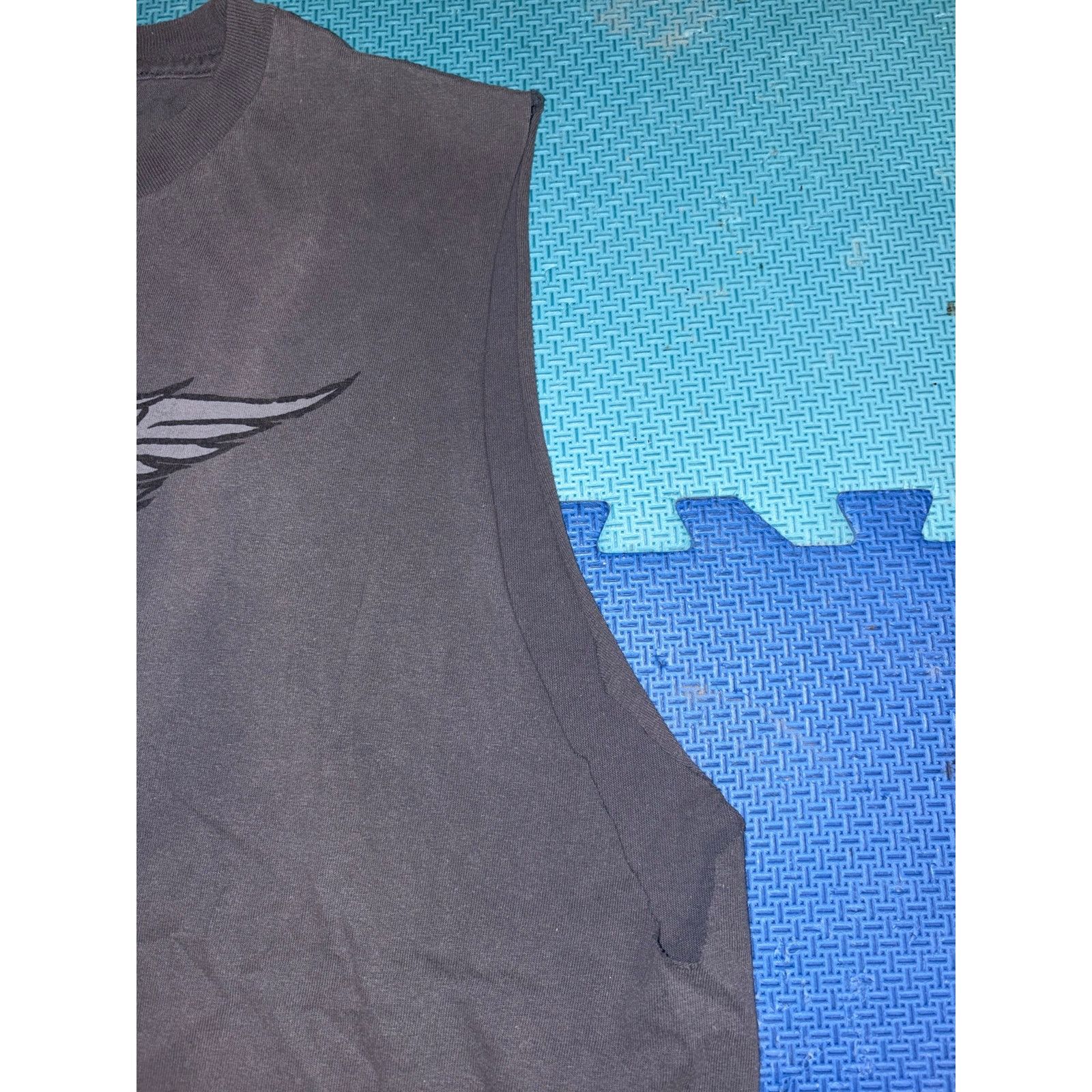 Vans Vintage Vans 90s Y2K shirt cut sleeves XL skate grunge fade Size US XL / EU 56 / 4 - 4 Thumbnail