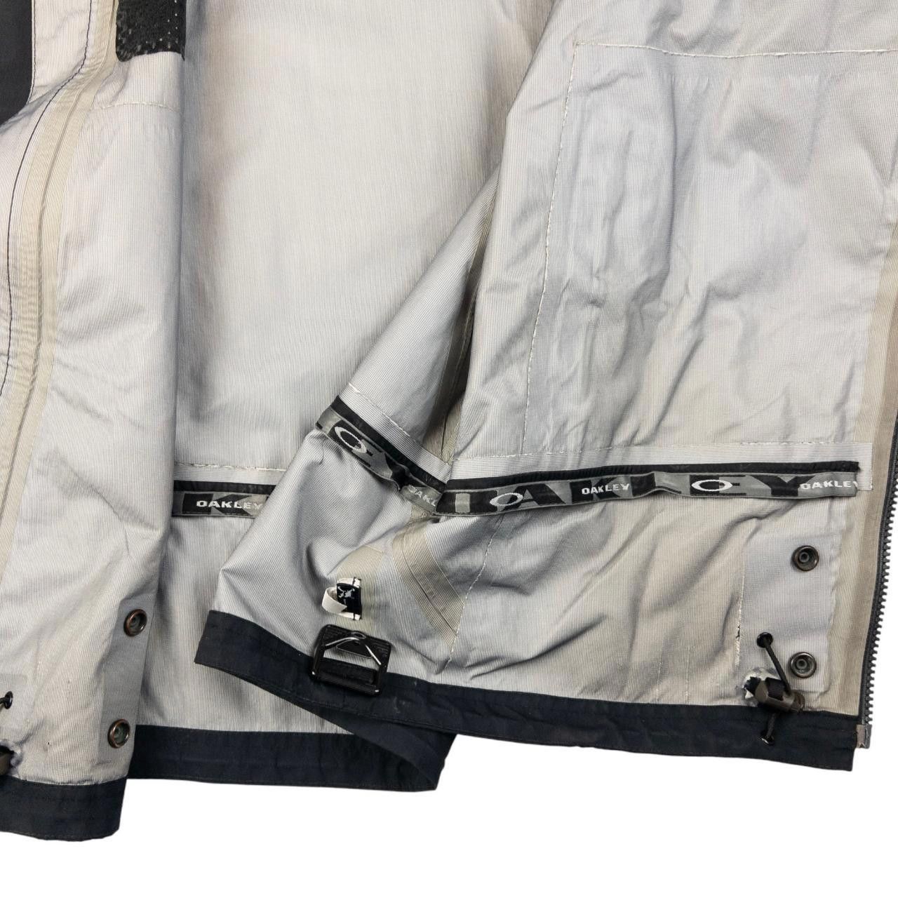 Oakley Vintage Oakley Asymmetrical Waterproof Jacket Size XL Size US XL / EU 56 / 4 - 8 Thumbnail