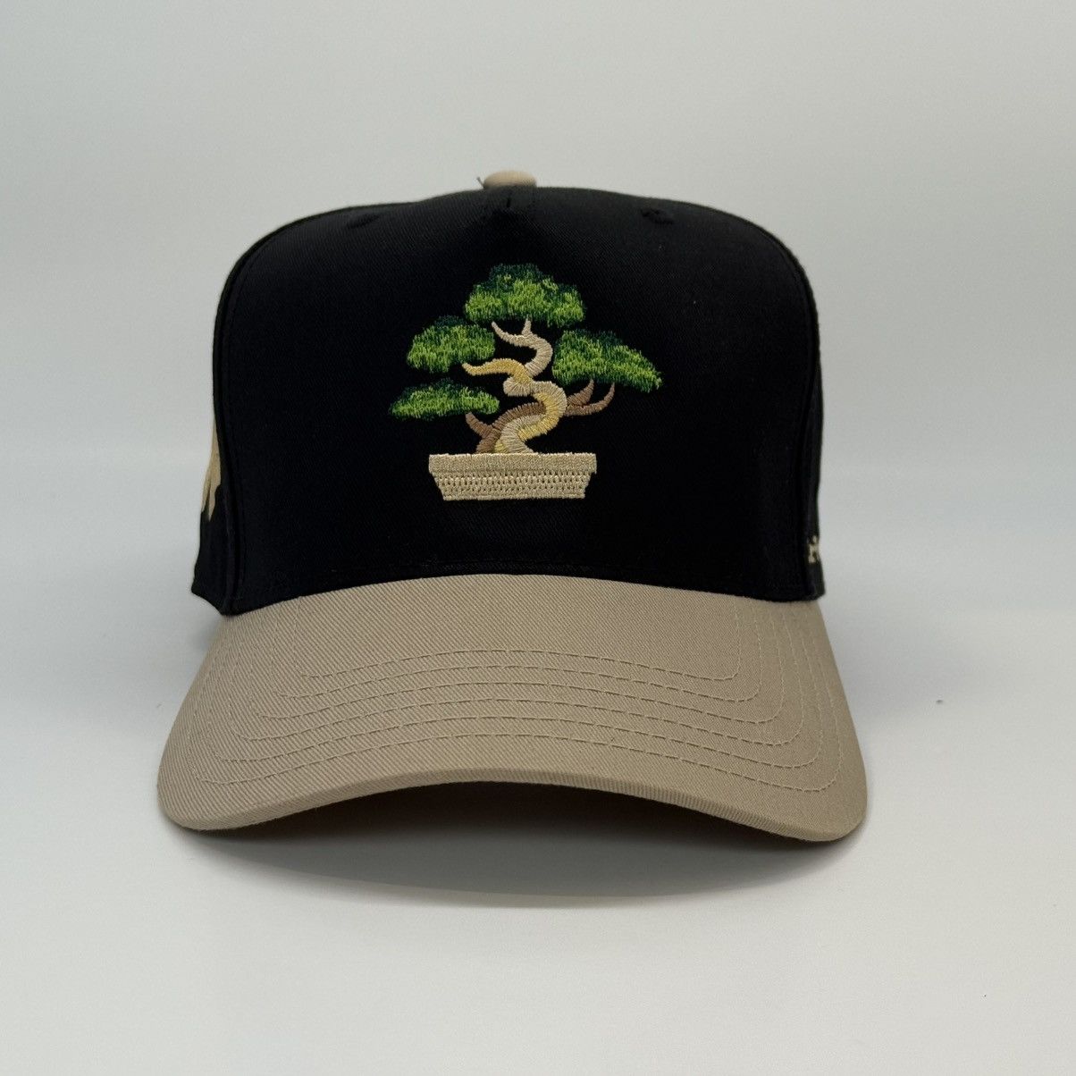 Japanese Brand New York Bonsai Tree Black and Khaki Snapback Size ONE SIZE - 6 Thumbnail