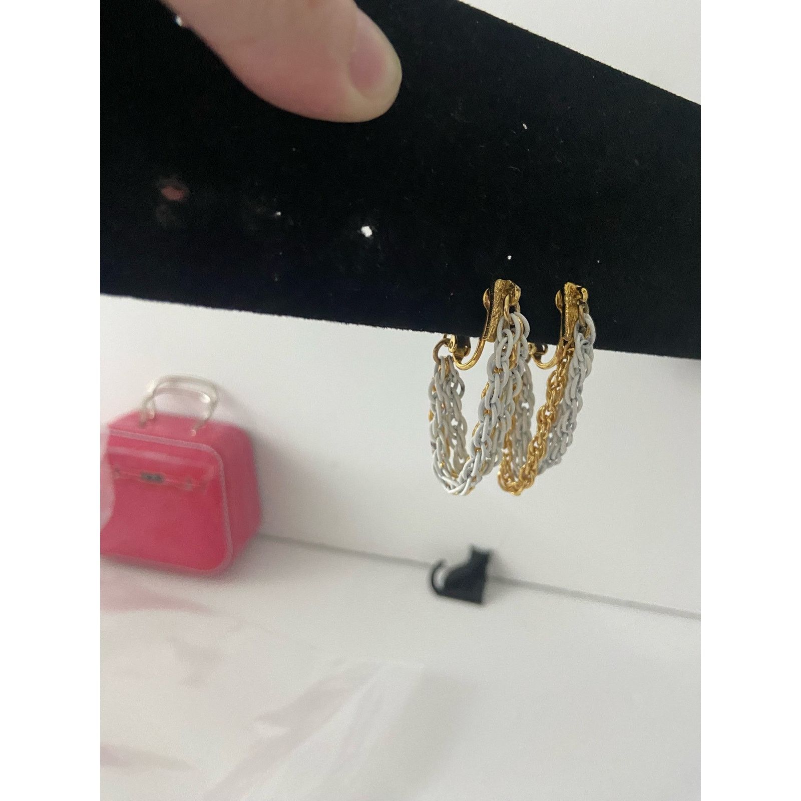 Vintage Vintage chain clip on earrings Size ONE SIZE - 1 Thumbnail
