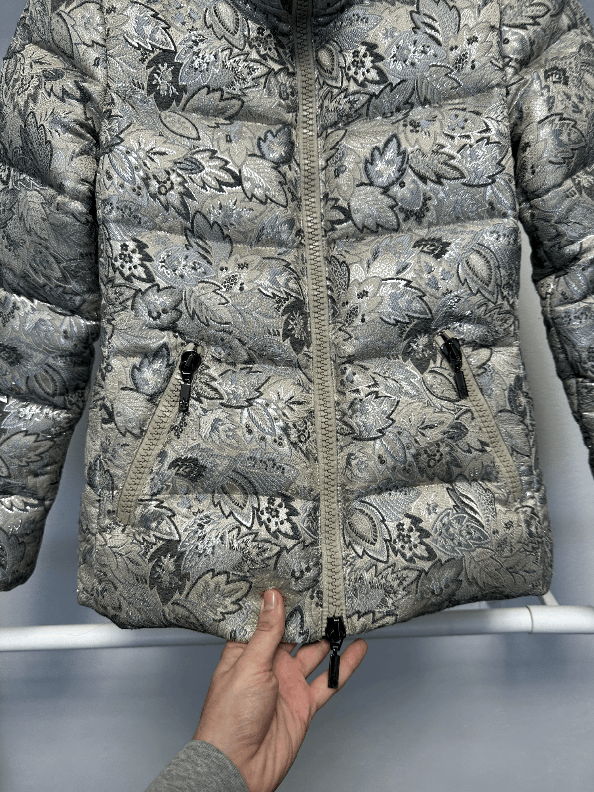 Moncler Moncler Sariette Special Edition Down Jacket SZ 1 Printed Size S / US 4 / IT 40 - 4 Thumbnail