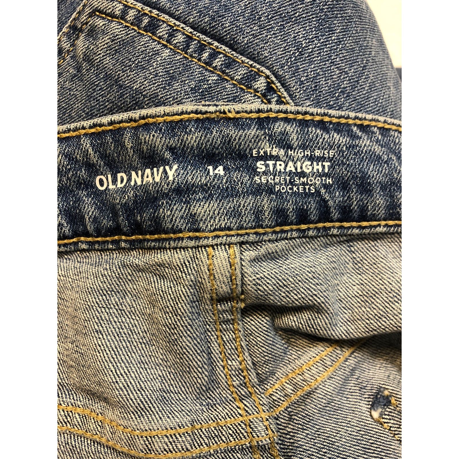Old Navy Women's Old Navy extra high rise straight blue jeans Size 36" / US 14 / IT 50 - 4 Thumbnail