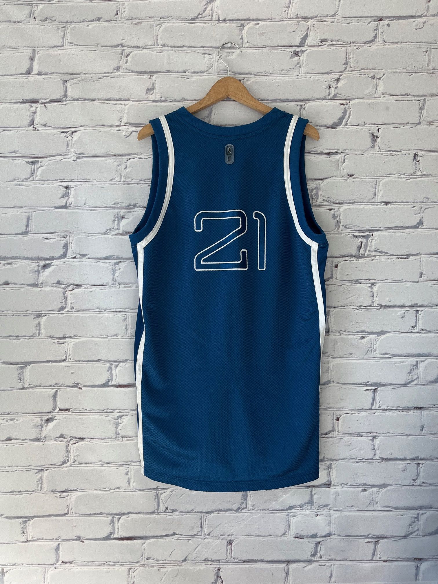 Vintage Vintage Adidas Kevin Garnett Basketball Jersey Size US XL / EU 56 / 4 - 3 Thumbnail