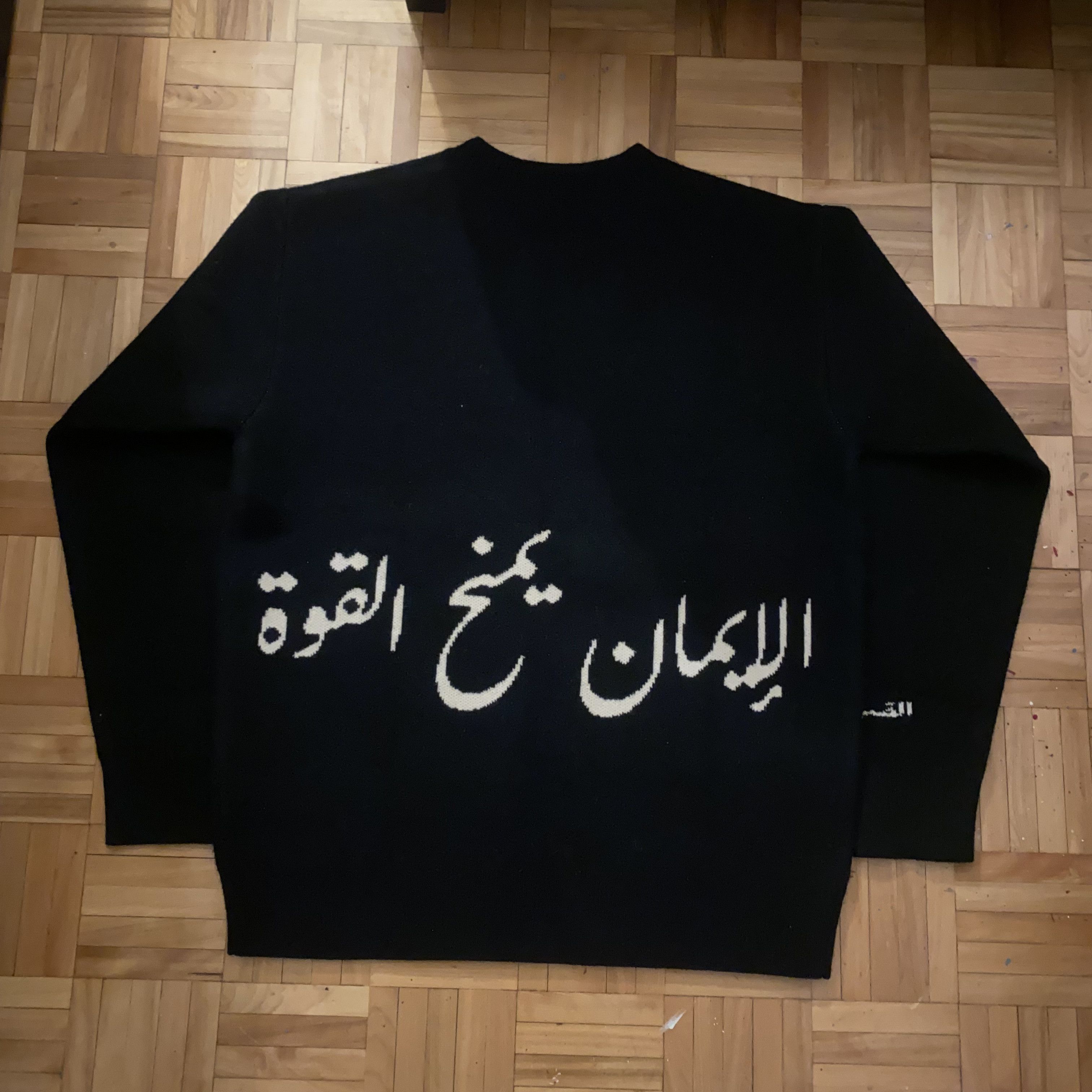 image of القمر Al-Qamar in Black/White, Men's (Size Large)