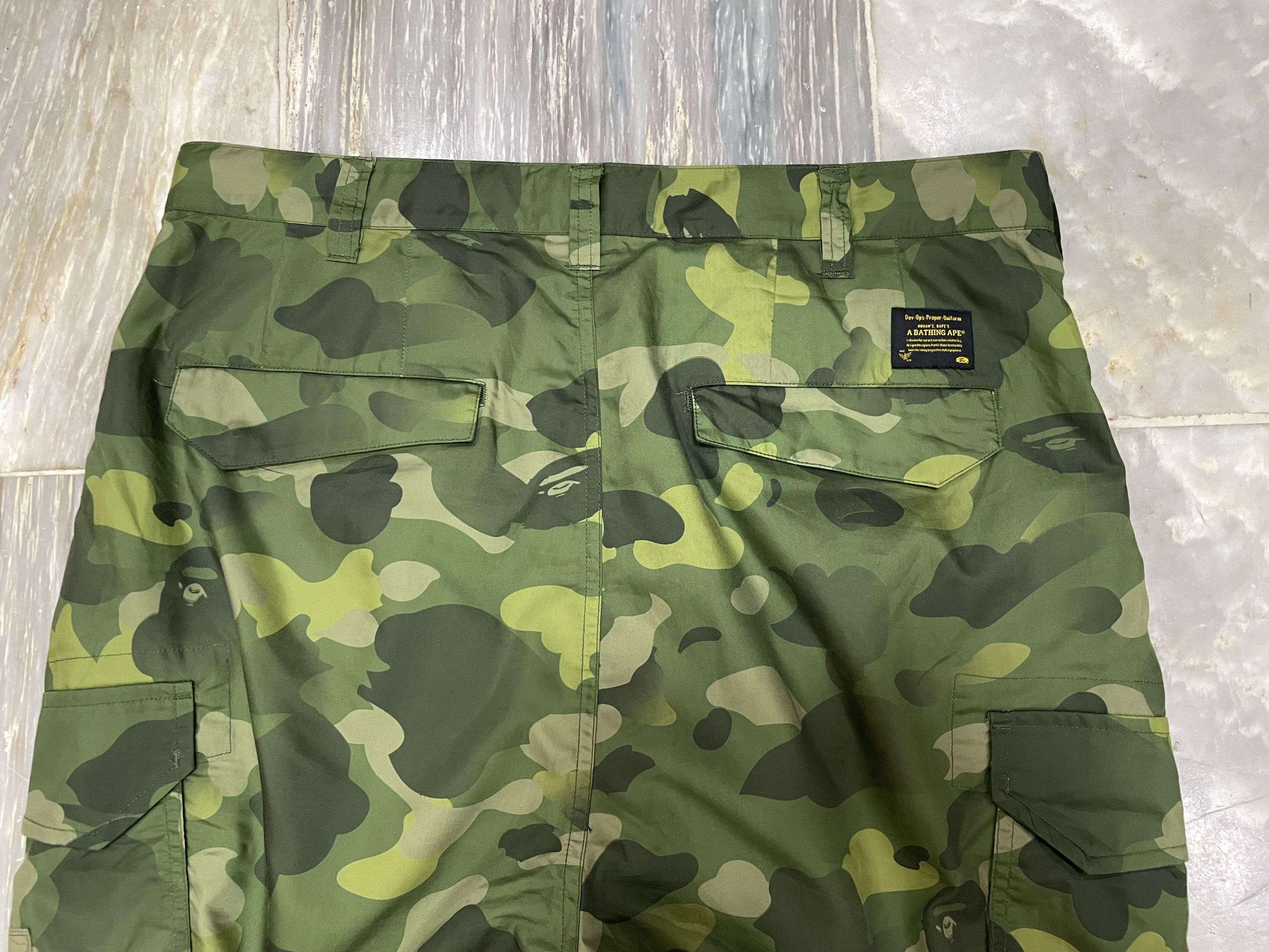 Bape Bape Color Camo Green - Cargo Cropped Nylon Pants Size US 34 / EU 50 - 9 Thumbnail