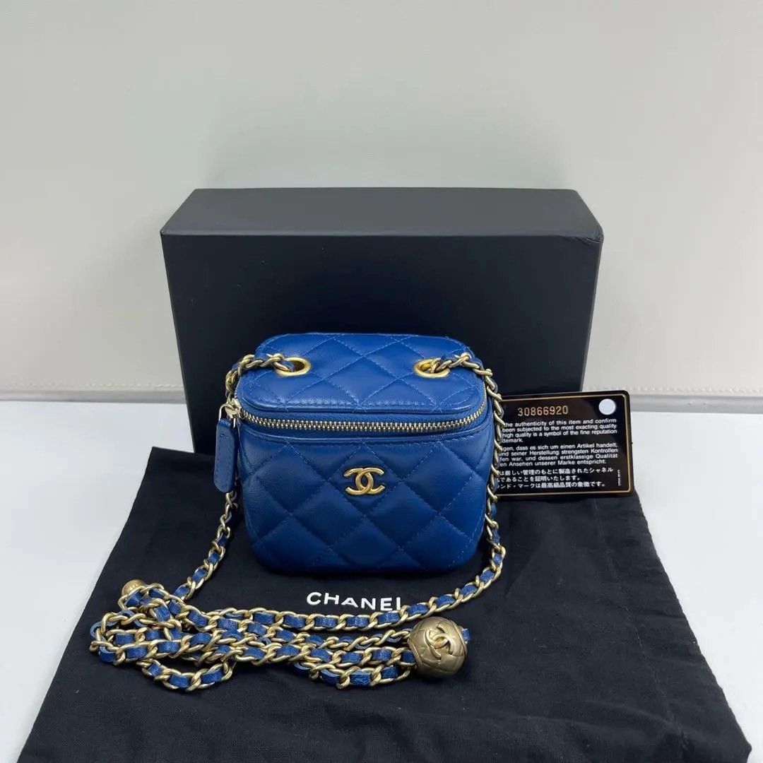 Chanel Pre-loved Bag Very good condition Size ONE SIZE - 1 Thumbnail