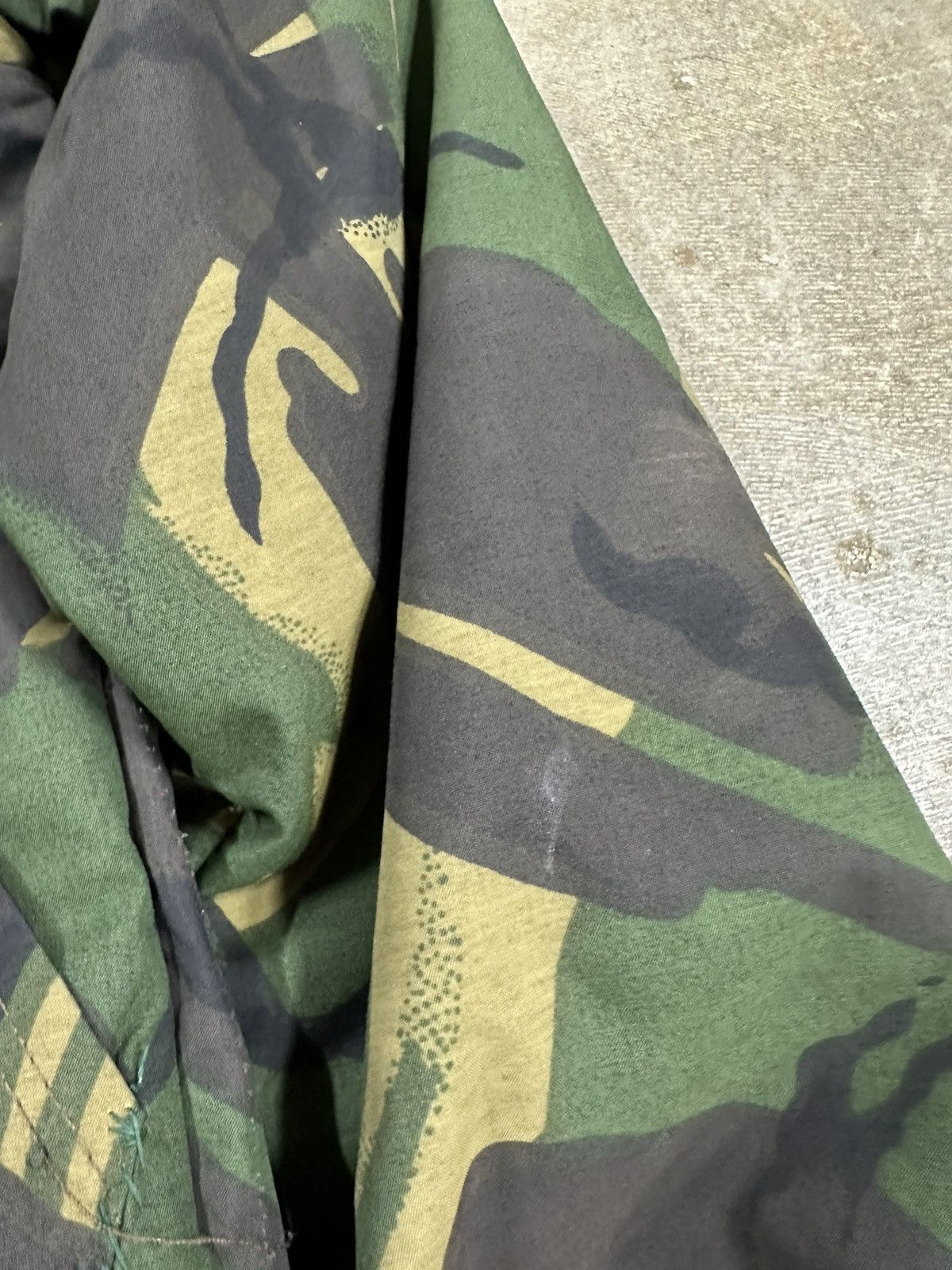 Vintage Vintage 80s Army Military Camouflage Bomber Jacket USA Size US S / EU 44-46 / 1 - 7 Thumbnail