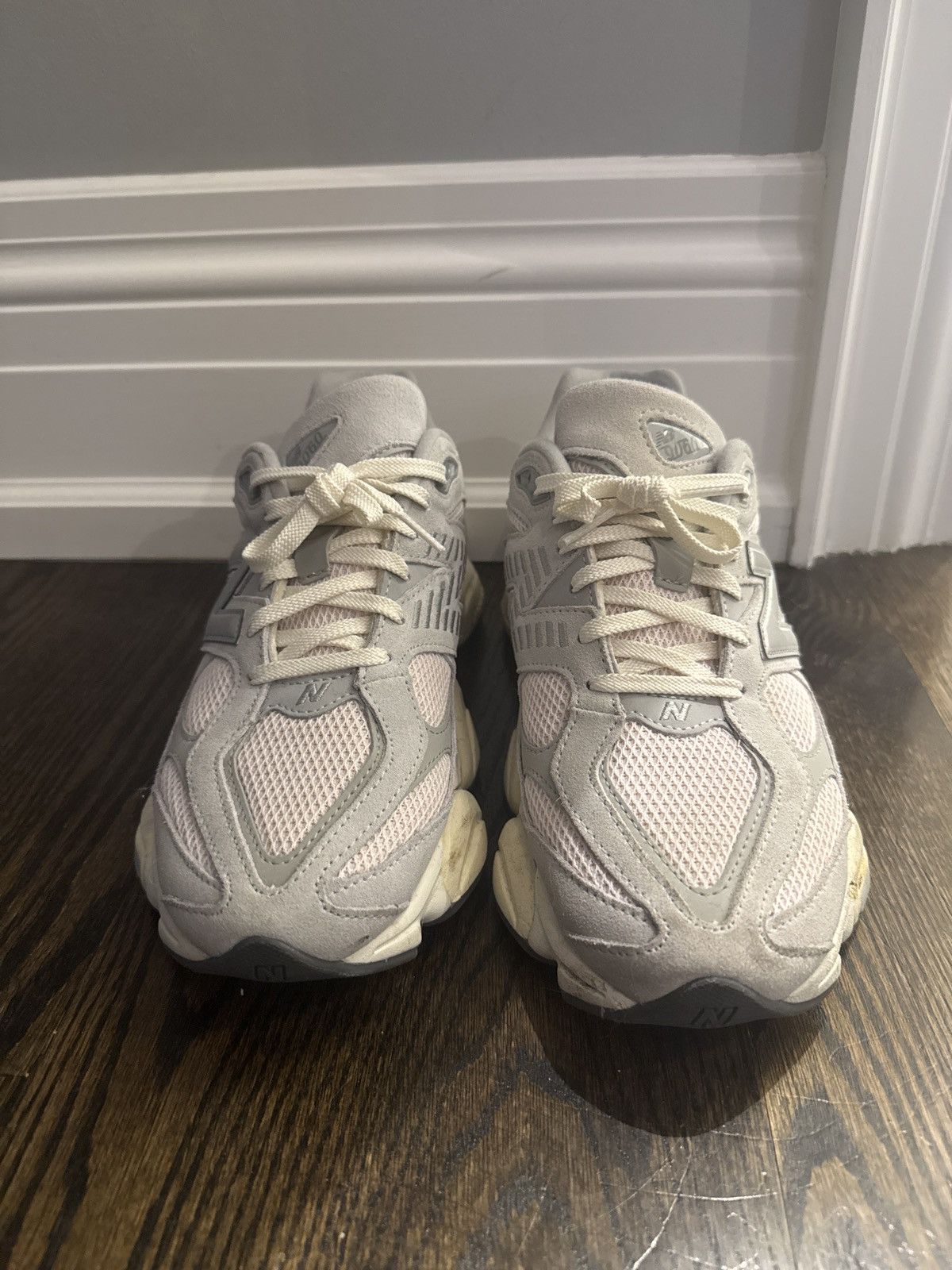 New Balance New Balance x White x Pink x 9060 x 9 Size US 9 / EU 42 - 7 Thumbnail