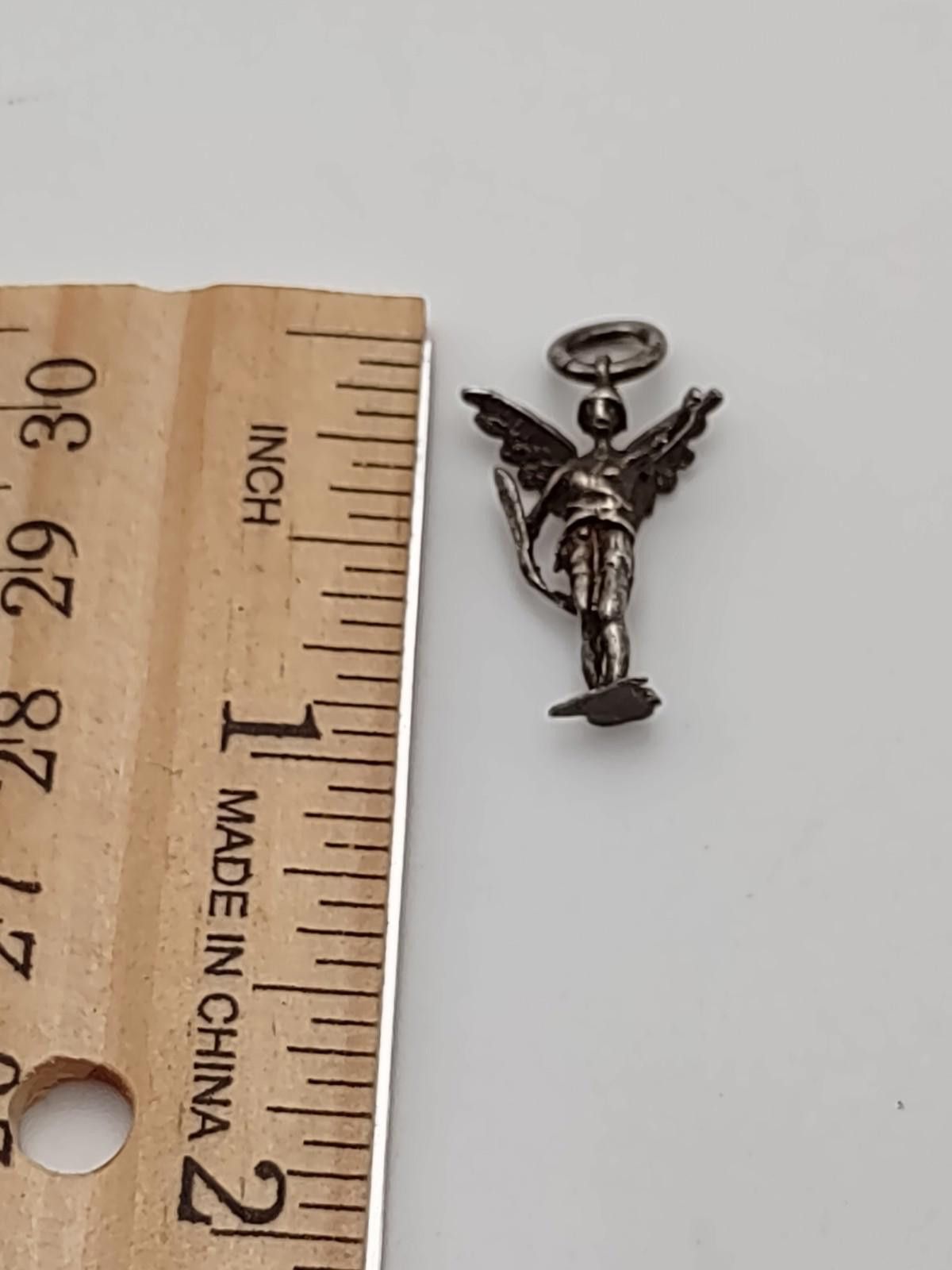 The Unbranded Brand Vintage Sterling Silver Winged Angel Figural Charm Pendant Size ONE SIZE - 3 Thumbnail