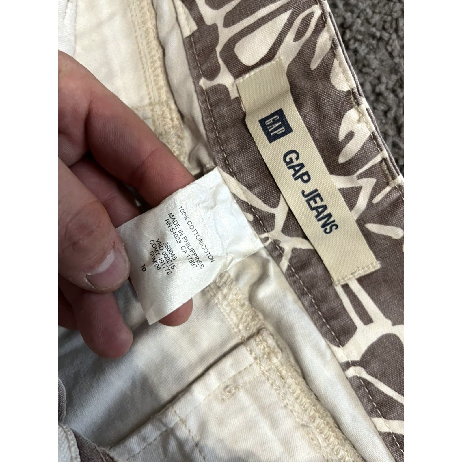 Gap Gap Jeans Printed Shorts All Over Beige & White 10 Denim Size 32" / US 10 / IT 46 - 3 Thumbnail
