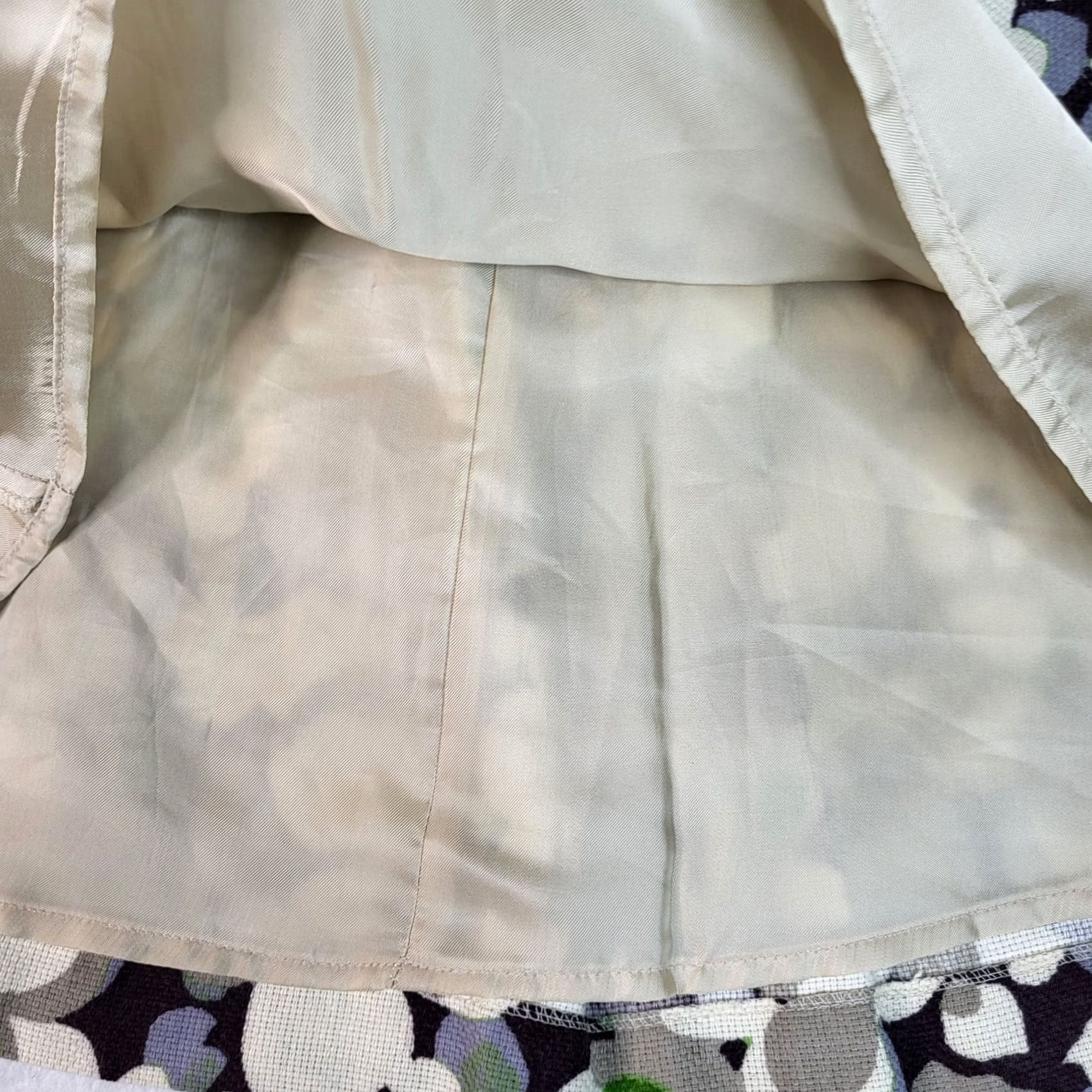 Mango MNG By Mango Women's Pleated Floral Skirt Size 4 Green Knee Length Skirt Mens? Womens Size 27" / US 4 / IT 40 - 5 Thumbnail