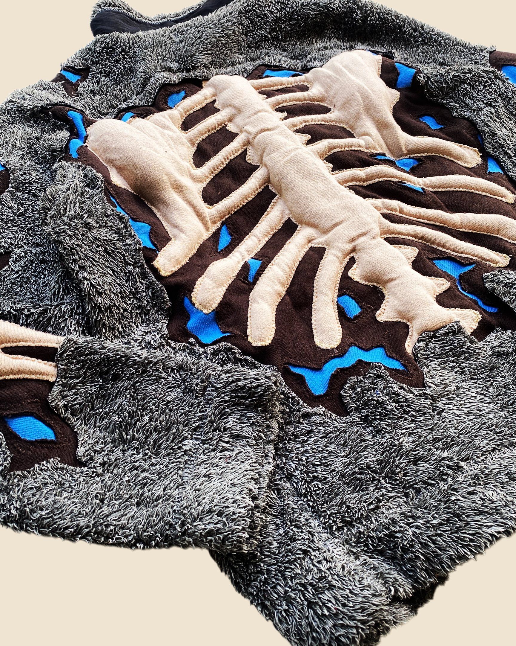 GU 1 OF 1 REWORKED 3D PUFF SKELETON SHERPA JACKET SIZE S/M Size US S / EU 44-46 / 1 - 6 Thumbnail