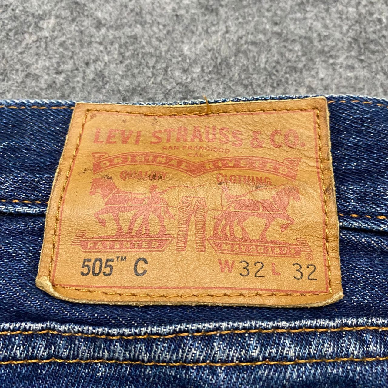Levi's Vintage Levis 505 Distressed Denim Size US 31 - 13 Thumbnail