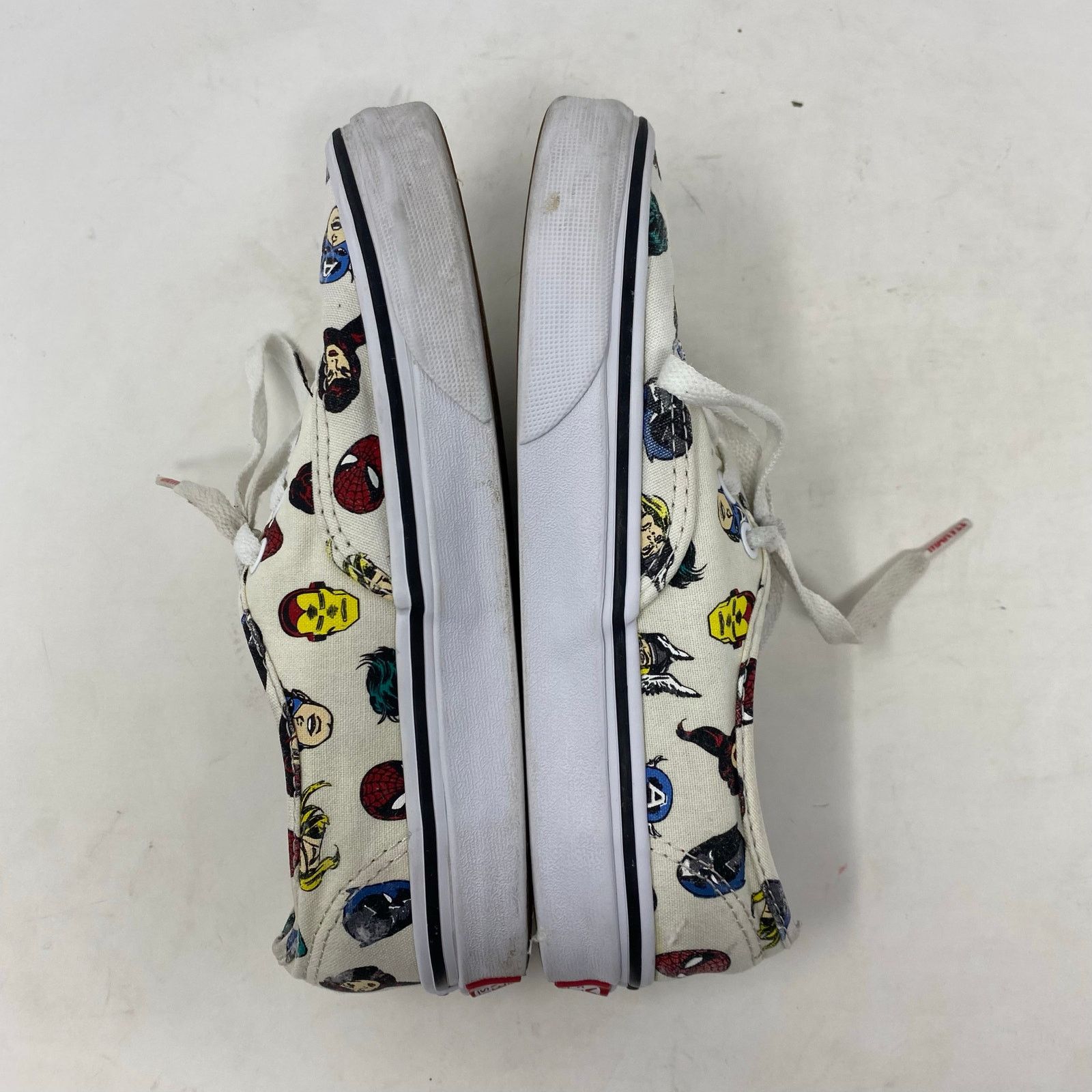 Vans VANS Marvel Avengers Masks Faces Authentic Shoes Size 5 Size US 5 / IT 35 - 6 Thumbnail