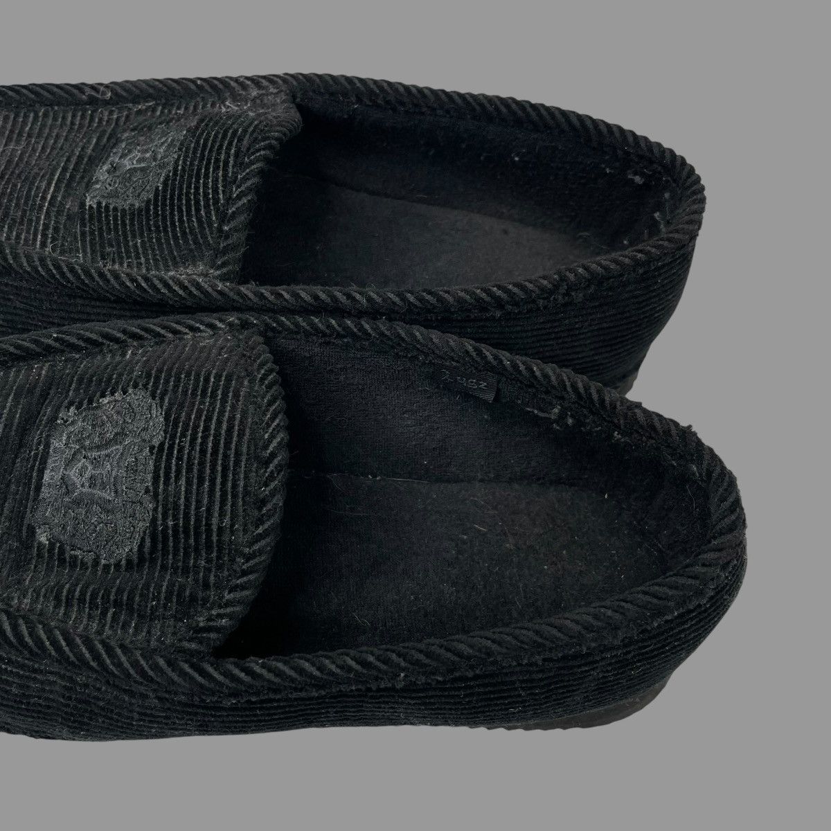 Lugz × Vintage Vintage 90s lugs crest logo corduroy slip on loafers Size US 10 / EU 43 - 5 Thumbnail