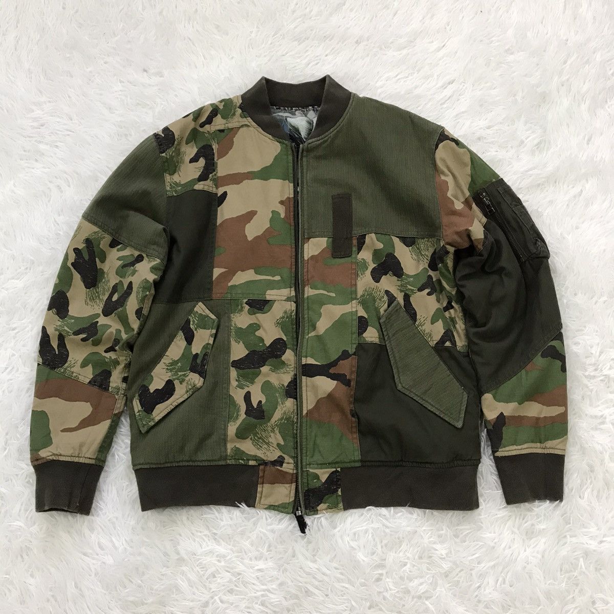 Japanese Brand Rosebud Couples Reversible Bomber Jacket (brokenzip) Size US M / EU 48-50 / 2 - 1 Thumbnail