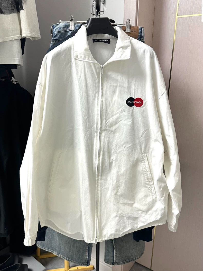 Balenciaga Balenciaga MasterCard Show White Jacket 2502-Nextarrow Size US S / EU 44-46 / 1 - 1 Thumbnail