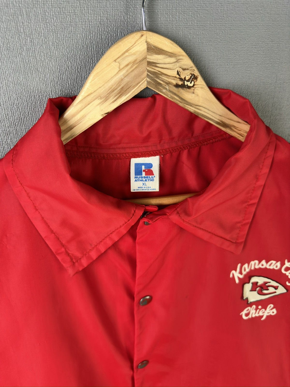 Russell Athletic Vintage Russel Athletic Kansas City Chiefs Coach Jacket Size US XL / EU 56 / 4 - 5 Thumbnail